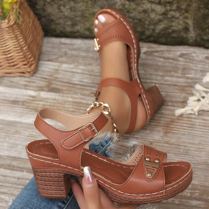 talons été – Spécial courbes généreuses